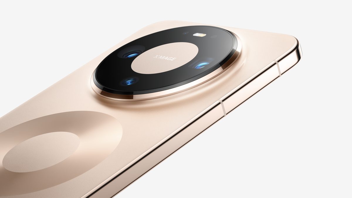 Traseira do Huawei Mate 80 Pro em dourado, com o módulo redondo de câmeras
