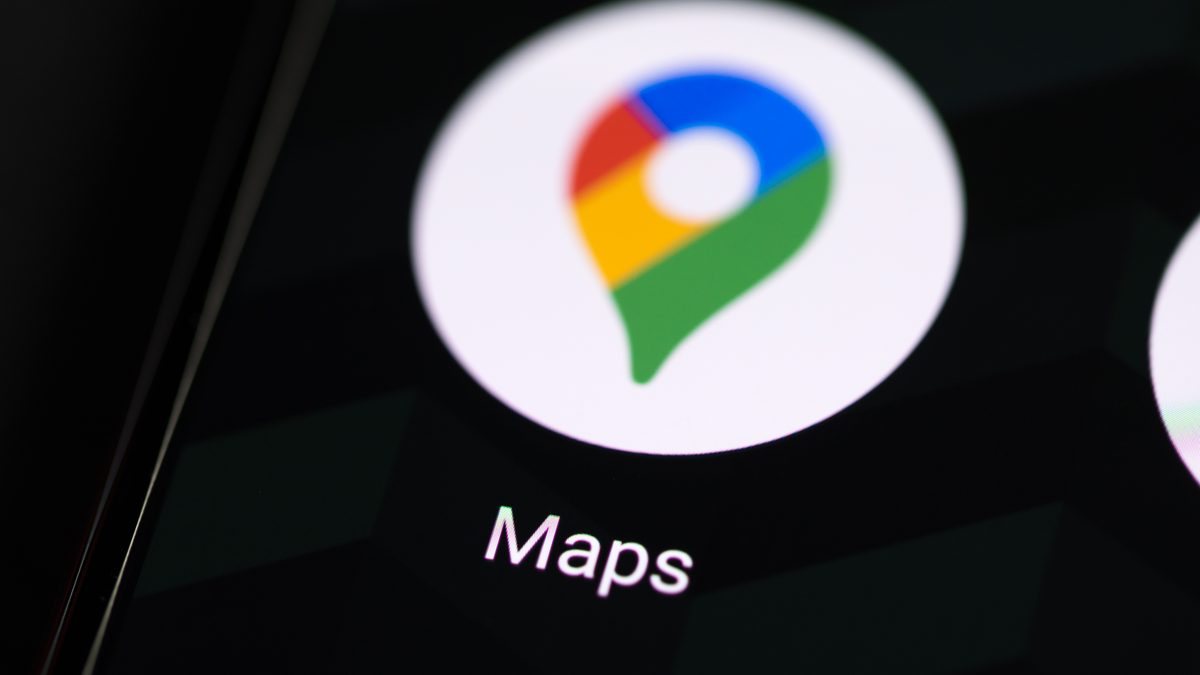 Ícone do aplicativo Google Maps na tela de um celular, com o nome Maps embaixo